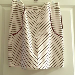 🔥HP🔥NWT White & Navy Striped Pencil Skirt